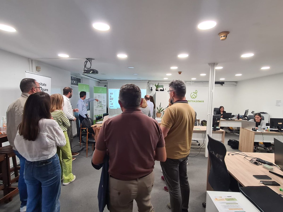 Fundació Europace (@feuropace) on Twitter photo ✳️Ens visita del CSIM (Clúster de Serveis Immobiliaris), entitat amb la que estem col·laborant per crear una oficina de #RehabilitacióEnergètica pels seus associats.
<a href="/CSIMcluster/">Cluster de Servicios Inmobiliarios</a> <a href="/Garrotxa_Domus/">GarrotxaDomus</a>
#CSIM #OSS #FundacióEuropace #TransicióEnergètica #Olot ✳️Ens visita del CSIM (Clúster de Serveis Immobiliaris), entitat amb la que estem col·laborant per crear una oficina de #RehabilitacióEnergètica pels seus associats.
<a href="/CSIMcluster/">Cluster de Servicios Inmobiliarios</a> <a href="/Garrotxa_Domus/">GarrotxaDomus</a>
#CSIM #OSS #FundacióEuropace #TransicióEnergètica #Olot