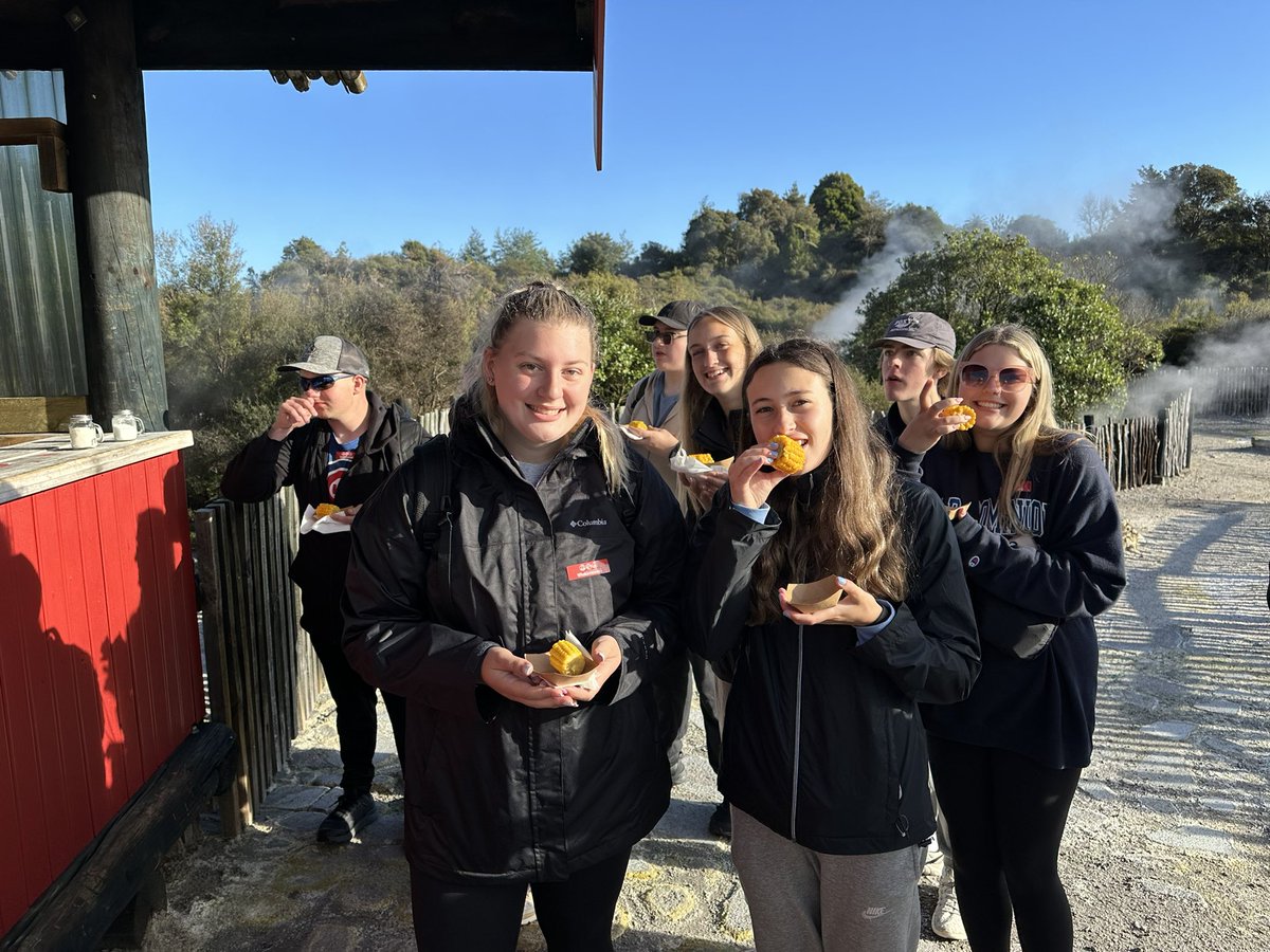 ExploreWorldCultures tweet media