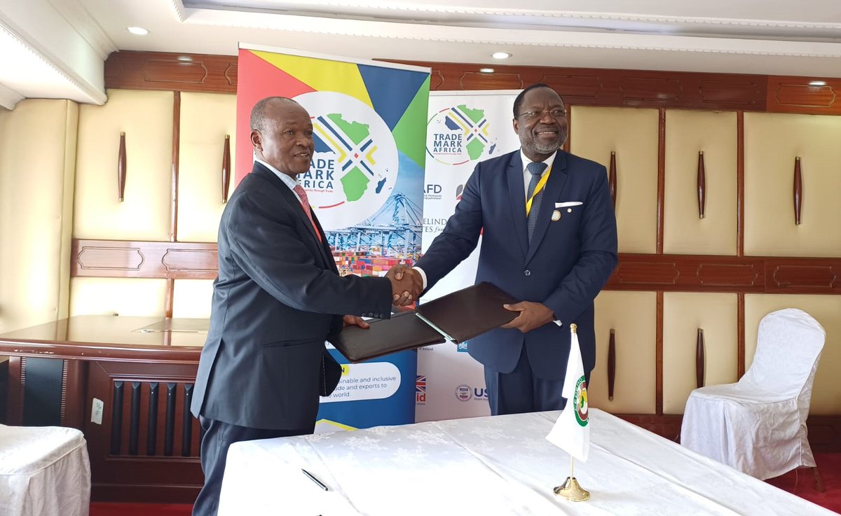 Today, ECOWAS and TradeMark Africa have signed a strategic collaboration to jointly pursue trade facilitation initiatives and promote economic prosperity in West Africa. bit.ly/4bEWROD

#ECOWAS_TMAPartnership #KeepAfricaTrading #DigitalTrade #SustainableTradePractices