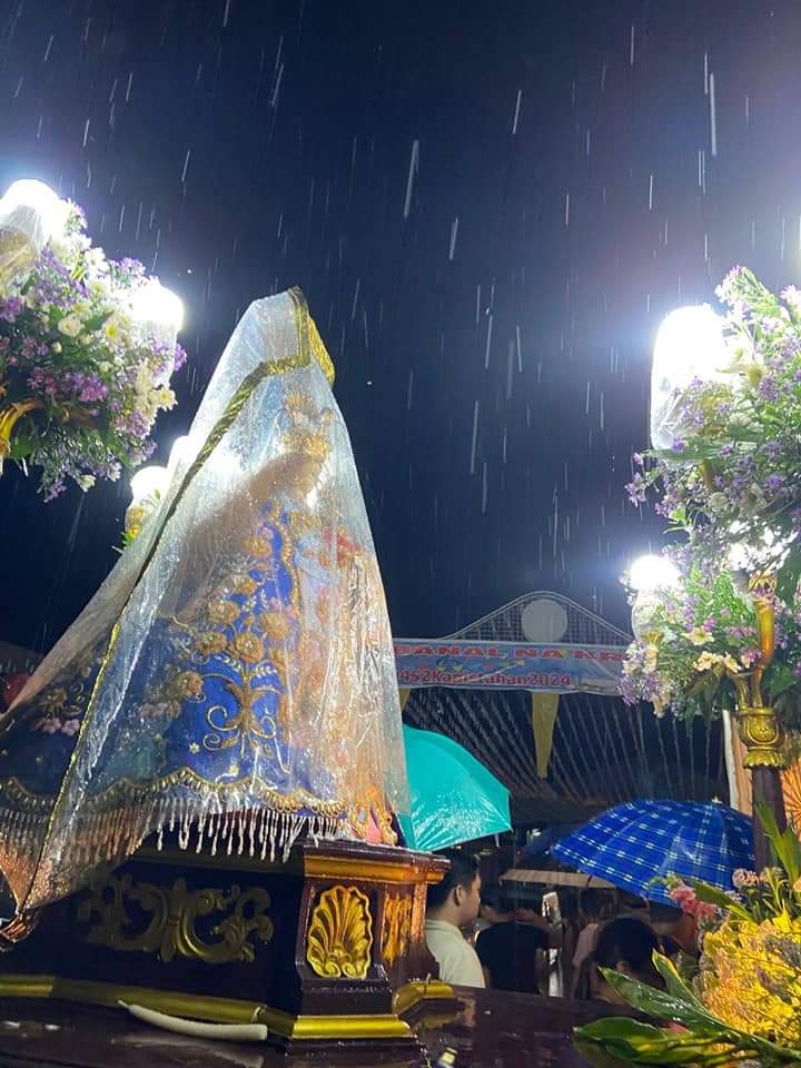 The Iglesia Filipina Independiente Parish in Barangay Panducot, Calumpit, Bulacan, celebrated Santacruzan on Sunday, May 26, as seen in photos shared by Yifi Panducot via Rappler Communities.

Got religious celebrations in your community? Share photos with us in the #faith chat