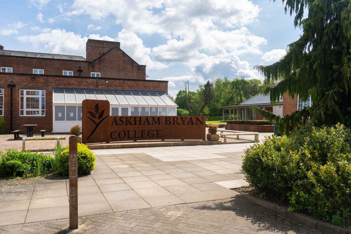 Askham Bryan College tweet media