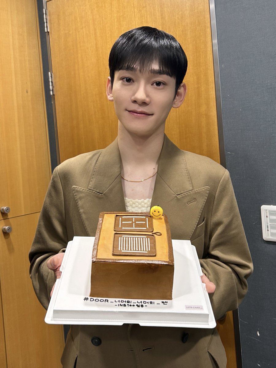 CHEN_INB100's tweet image. #JDaily
🏠 2024.05.30
Mnet 엠카운트다운
#첸 #CHEN #DOOR #빈집 #Empty