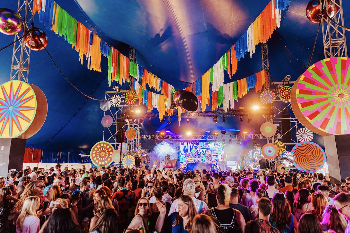 💜 This weekend, we'll be at the amazing @MightyHoopla 2024. 🔋🛜 ⁠ There’s free phone charging and WiFi at the @VodafoneUK Connect & Charge tent – and our volunteers will be on hand to raise awareness of our award-winning #Zoteria app. #MightyHoopla 1/2