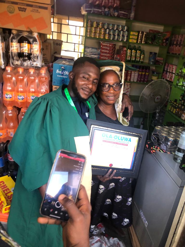 lugolee17's tweet image. 