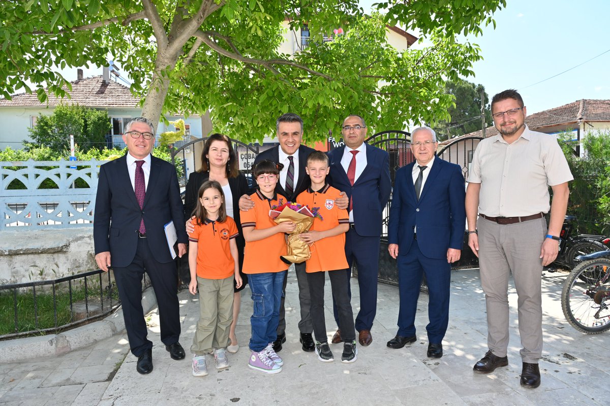 denizlimem's tweet photo. 📍Bozkurt Cumhuriyet İlkokulu

İl Milli Eğitim Müdürümüz Dr. Emre Çalışkan, okul ziyaretleri kapsamında idareci, öğretmen ve öğrencilerimizle bir araya gelerek okulda yapılan çalışmalar hakkında değerlendirmelerde bulundu.

@tcmeb
@emre_caliskan https://t.co/L6s6ZWp3Kb