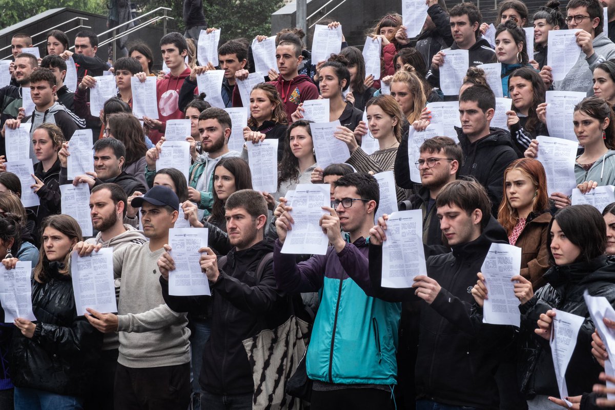 133 isundu eta 290.500€.
Ernairen jardun politikoa hipotekatzea helburu duen erasoa da hau. 

Gure proiektua deserosoa zaie. Geroz eta gehiago gara. Gazteon bizitzak hobetzeko eta herri honen etorkizuna marrazteko gaitasuna dugu. 

#BatEginez independentziara!
