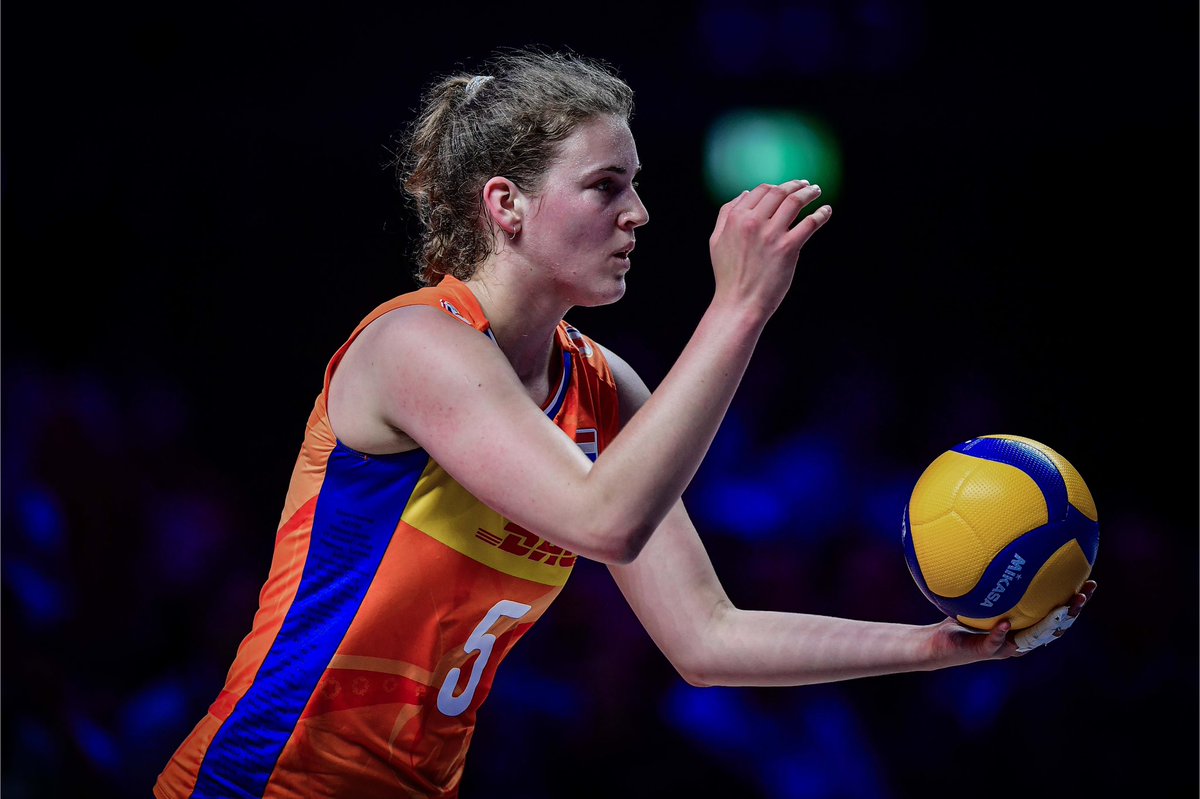 Not the start we wanted.. 😣 Brazilië wint de eerste set (🇧🇷 25-17 🇳🇱)

Op naar set 2! ⚡️

#LetsGoOrange #TeamNL #VNL #VNL202