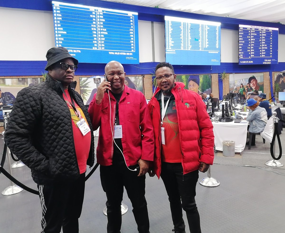 effnorthercape's tweet image. 🚨Happening Now🚨

The Leadership of the Province is currently at the IEC Northern Cape Results Operations Center led by the Provincial Chairperson Commissar @Shadrack_Tlhaole.

#2024isour1994