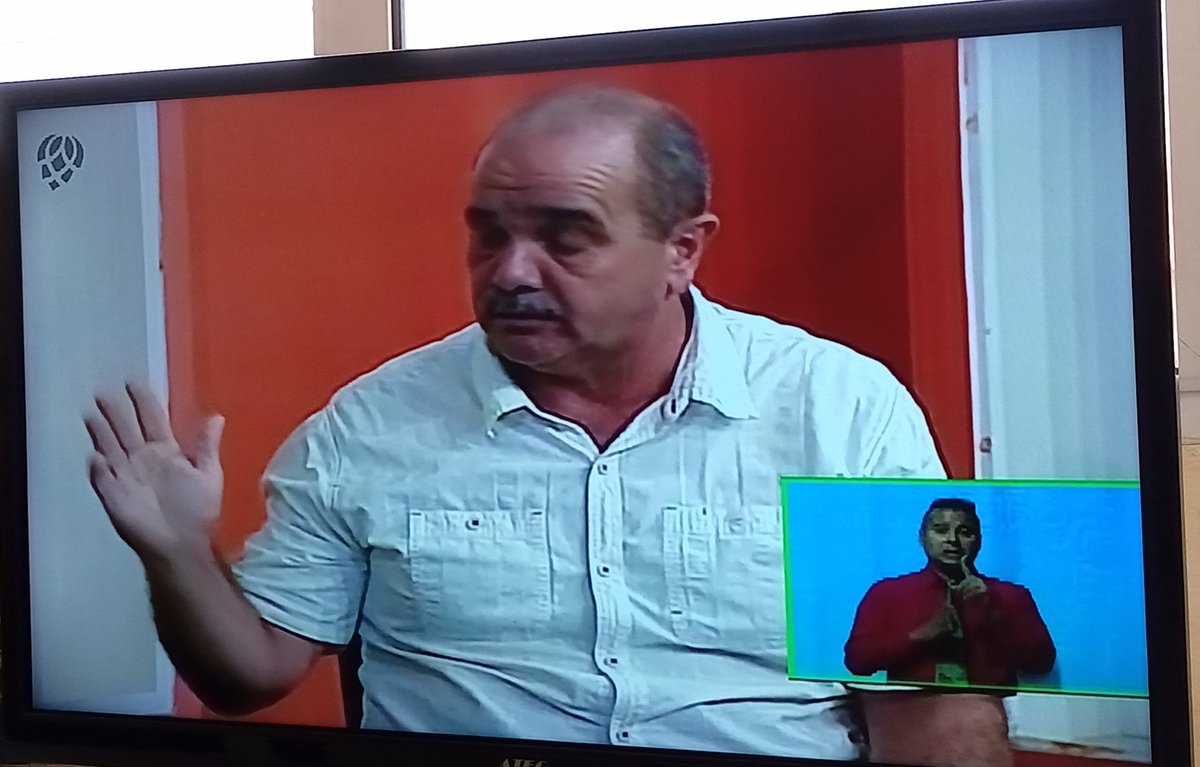 En comunicación con el pueblo, ahora en <a href="/TelePinar/">TelePinar</a>, <a href="/YamileRamosCord/">Yamilé Ramos Cordero</a> y <a href="/eumelin5/">Eumelin González Sánchez</a>, junto a otros compañeros de Recursos Hidráulicos y Acueducto, informan sobre las acciones que se desarrollan para asegurar el abasto de agua, en #PinardelRío.
#Cuba 
#PinarXNuevasVictorias