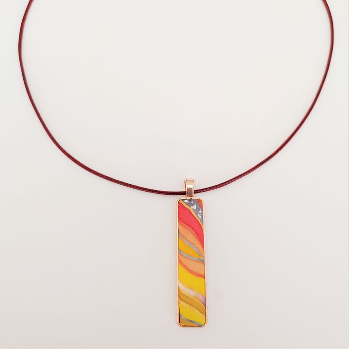 DemyKaralis's tweet photo. Art of the Day: "Red, Yellow, Blue silk-pendant". Buy at: https://t.co/G448SJpMkD https://t.co/abXlq2QAlR