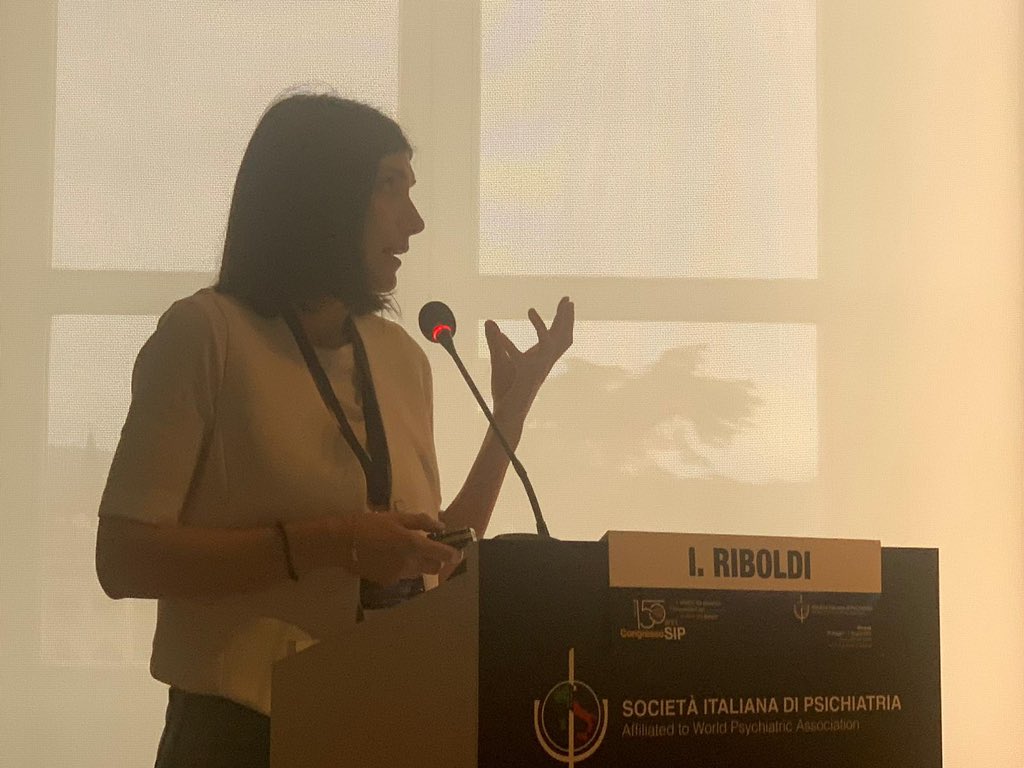 UNIMIB Psychiatry - Milano Lab (@unimib_psychiat) on Twitter photo 📍 Alla SIP 2024 la dott.saa <a href="/ilaria_riboldi/">Ilaria Riboldi</a> , ha presentato un intervento dal titolo: “Interventi digitali per i disturbi ansioso-depressivi tra gli studenti universitari”
#sip2024 #mentahealth #unimibpsychiatr @giuscarra <a href="/unimib/">Università degli Studi di Milano-Bicocca</a> <a href="/fbartoli_unimib/">Francesco Bartoli</a> 📍 Alla SIP 2024 la dott.saa <a href="/ilaria_riboldi/">Ilaria Riboldi</a> , ha presentato un intervento dal titolo: “Interventi digitali per i disturbi ansioso-depressivi tra gli studenti universitari”
#sip2024 #mentahealth #unimibpsychiatr @giuscarra <a href="/unimib/">Università degli Studi di Milano-Bicocca</a> <a href="/fbartoli_unimib/">Francesco Bartoli</a>