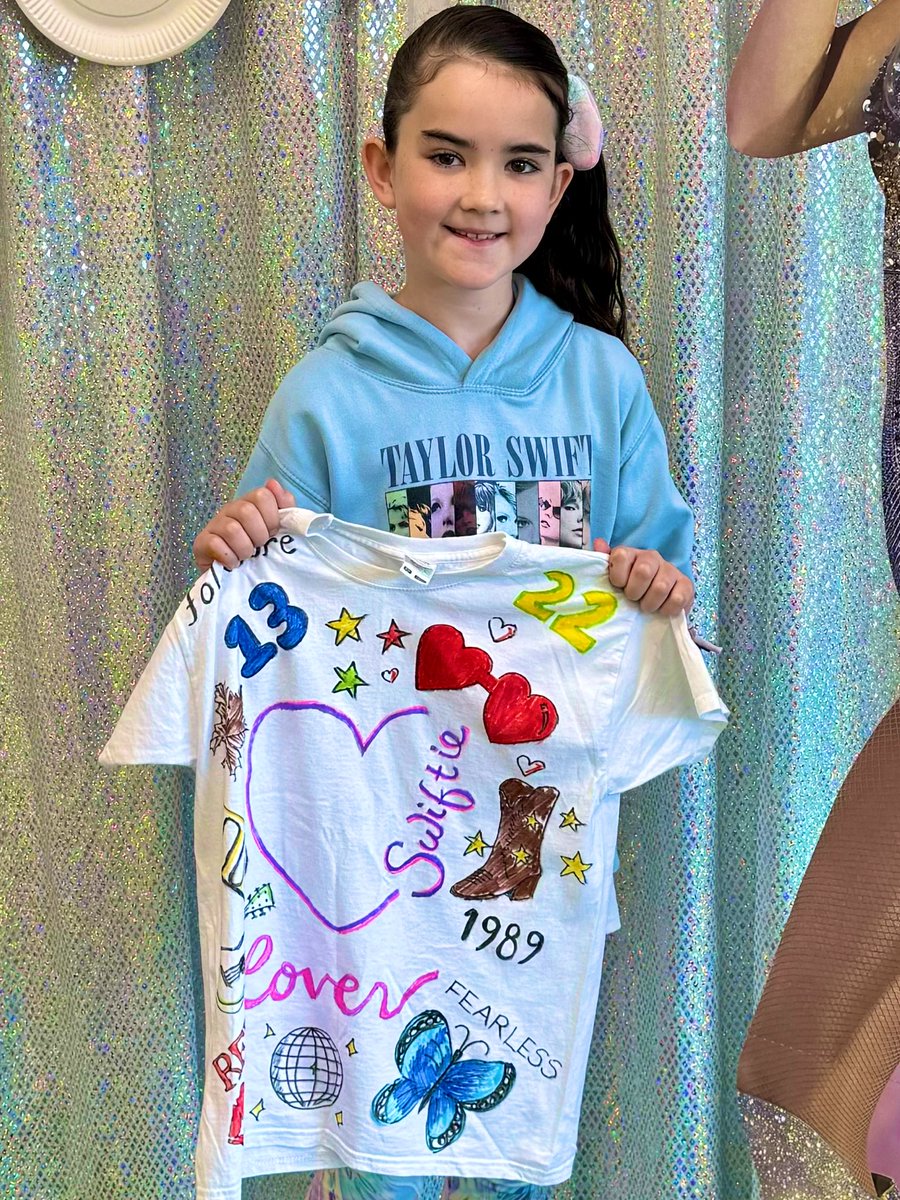 LucyAnderson82's tweet photo. Lois loved making a T-shirt and bracelets in the #swiftcycle event at @MerseyRDC she’s hoping her design might win the cardboard cut out Taylor Swift ♻️ https://t.co/D6AJPjzaog