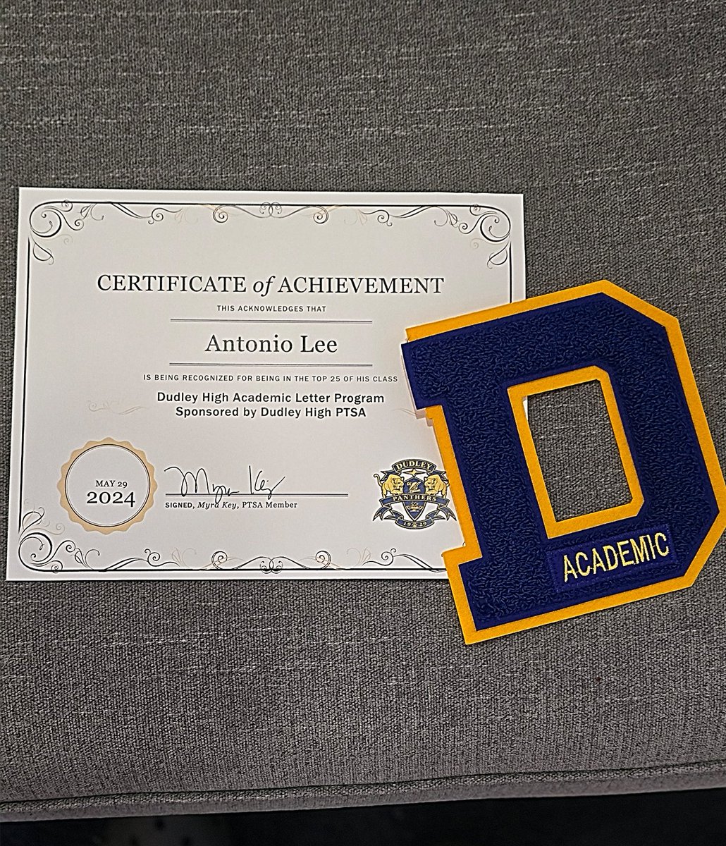 Honored to serve as a Lead Marshal and received my Academic Letter as the top 25 in my class📚 @Baseball_Dudley @DBoyzFootball @DHS___Athletics #studentathlete