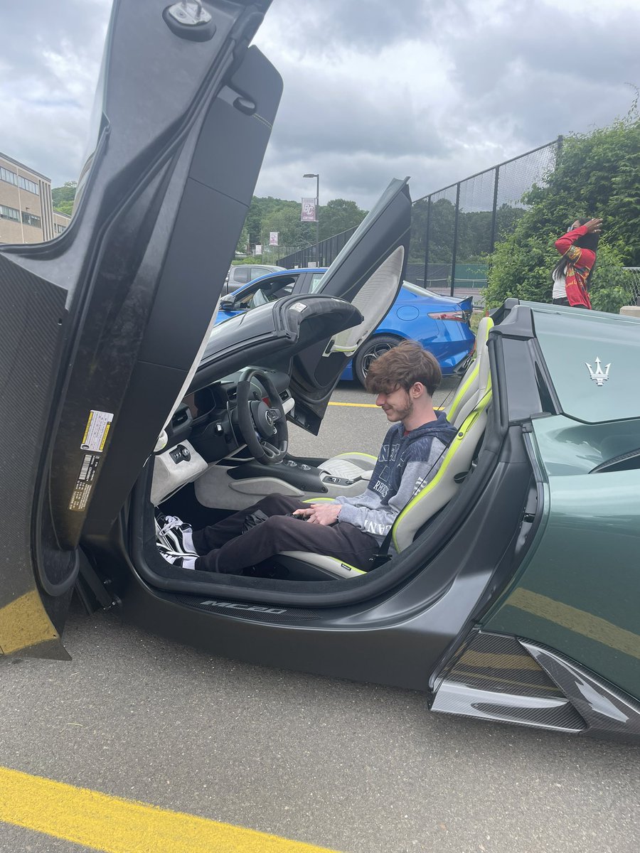 BCHS WORLDLANG tweet media