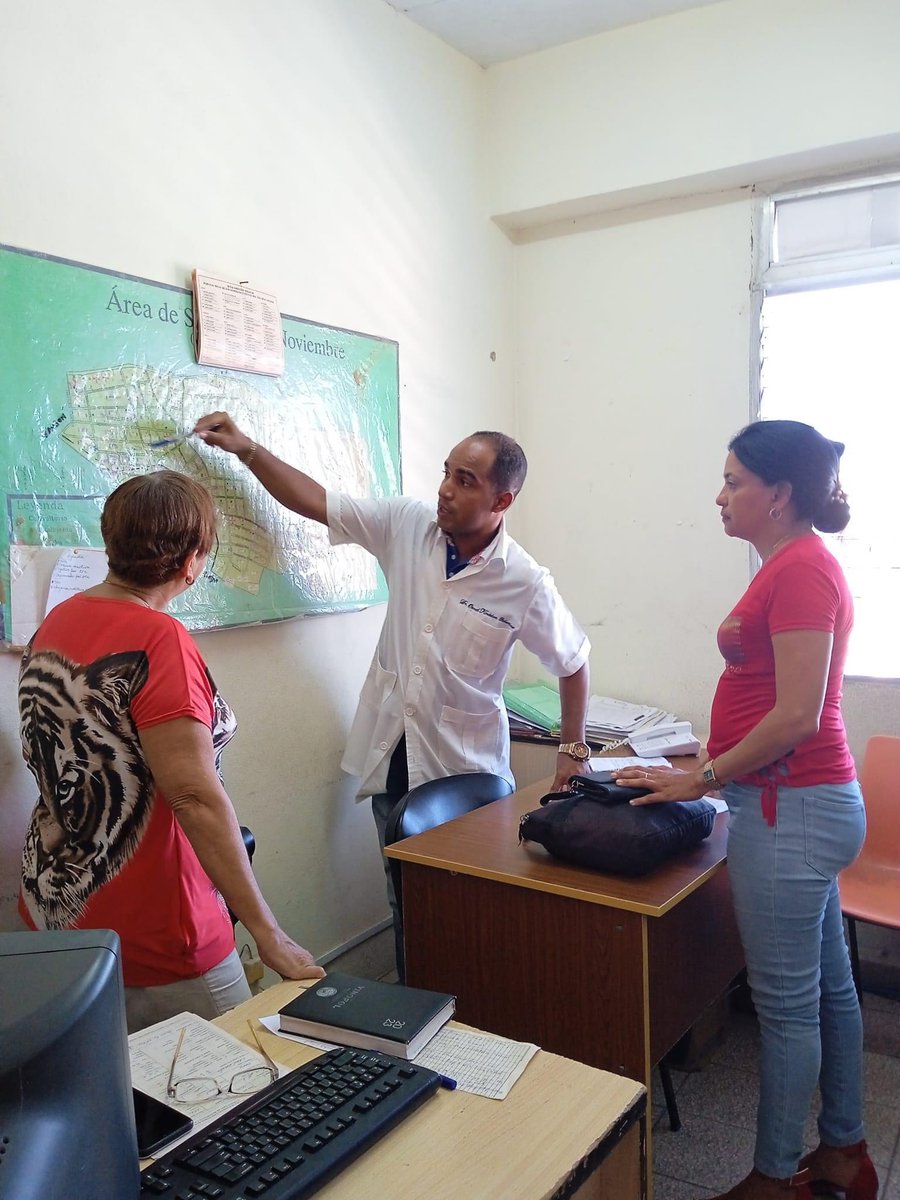 Visita de control de la Dirección General de Salud al Policlínico Docente 30 de noviembre. Revisamos la implementación de los protocolos de atención a los casos febriles así como el flujo informativo. #SiempreSantiago #SantiagoDeCuba @direccion_cuba @CubaIgnaci71953 @JulioC2630