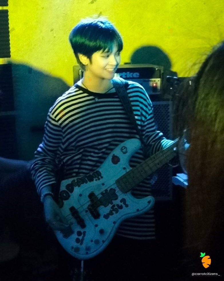 🥕#Anikaptured — "Tell Me How You Feel" gig 🎸

a baddie                             a babie

<a href="/happycameal/">THE carrot mayor 🥕</a> #CarrotMayor