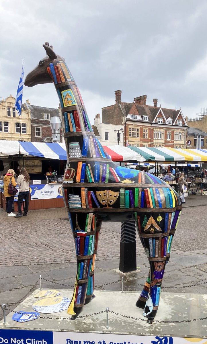 Tied to the railings again😊. Back at Great St Mary’s for a solo recital of my piano sonata and Beethoven’s Pathetique. Rather aware that just after my last concert here in October I fell and broke my wrist, so I’m being cautious in the rain…. (random giraffes everywhere today!)