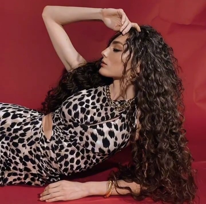 Bu ne güzellik böyle 🤤🔥

#NanukaStambolishvili