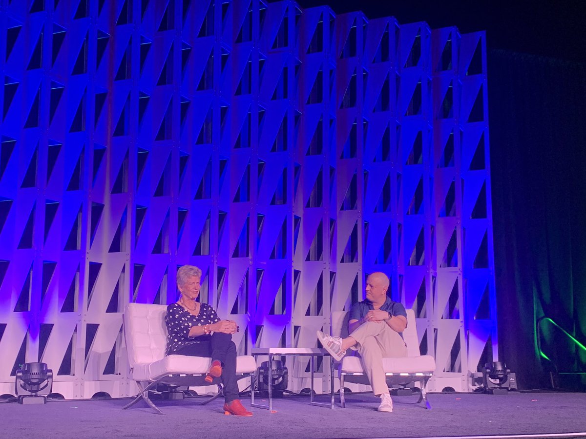 “Our job [in government] is to optimize for trust.” <a href="/RobinCarnahan/">Robin Carnahan</a> #cfasummit