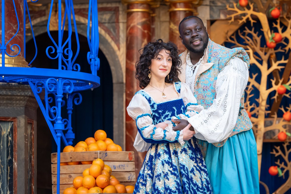 🍊 MUCH ADO ABOUT NOTHING GIVEAWAY 🍊 You could win: 🎭 2x seated tickets to #MuchAdoAboutNothing 🍰 Afternoon tea for two @swanglobe 🛍️ Themed bundle from the Globe shop ✏️ A signed programme! To enter: 👉 Follow @The_Globe 👉 Comment a 🍊 👉 Tag someone for an extra entry!