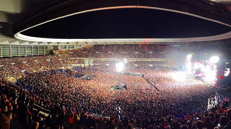 Calleti_Antonio's tweet photo. Alucino con el bombo desmesurado que se le ha dado al concierto de Taylor Swift cuando a la misma hora AC/DC también metía 70.000 personas en La Cartuja de Sevilla. Y el sábado lo hará otra vez con gente de todos los rincones del mundo. 

Pero claro, eso no ha pasado en Madrid. https://t.co/6kdaLv86vK