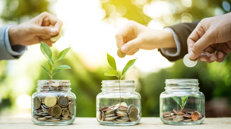 Rich countries say they’ve (finally!) hit their 2009 climate finance target.

New <a href="/OECD/">OECD ➡️ Better Policies for Better Lives</a> numbers released this week show a big increase in climate finance.

But there’s more than meets the eye… 🧵