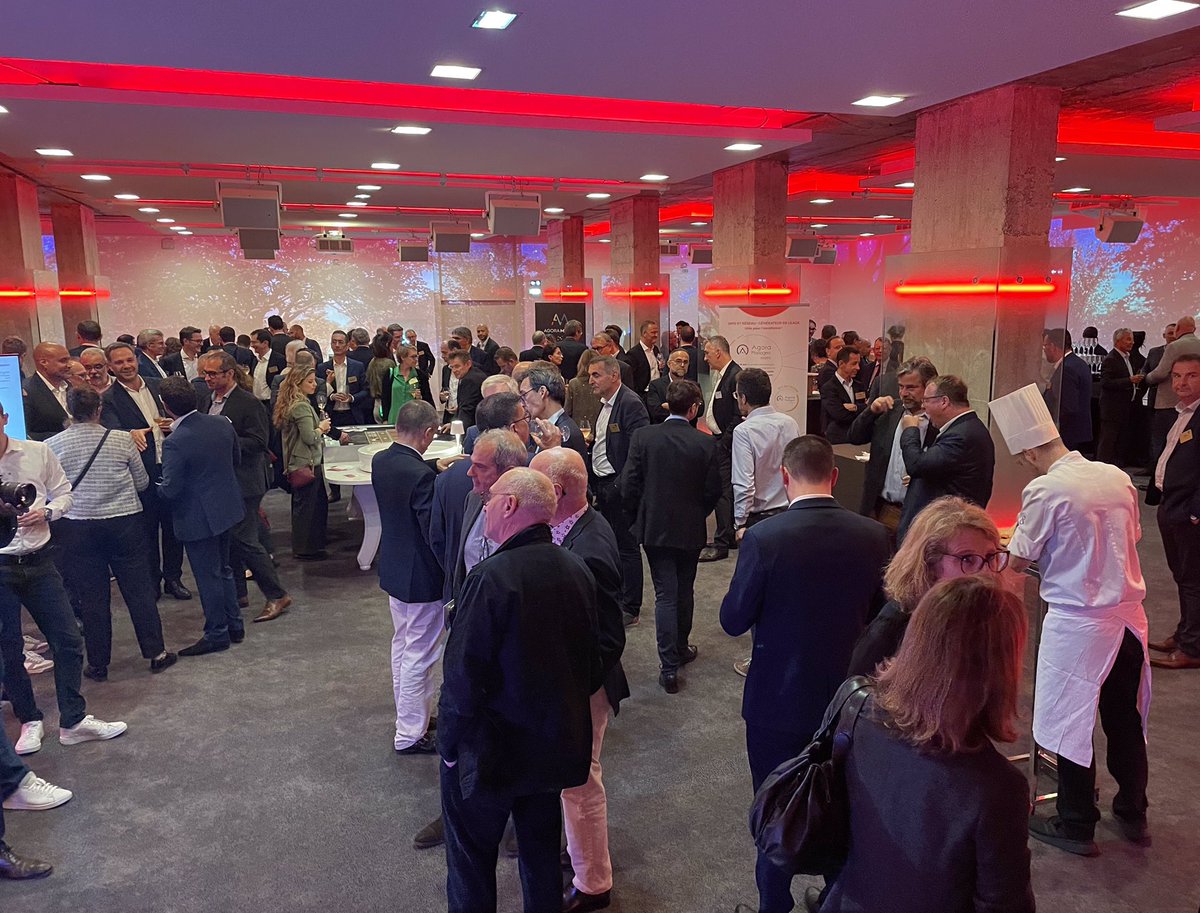 AgoraNewsSCV's tweet photo. 🥂 Lancement du #GalaSupplyChain @Agora_Managers dans la superbe salle des coffres du Pavillon Vendôme https://t.co/PK2LoobAZN
