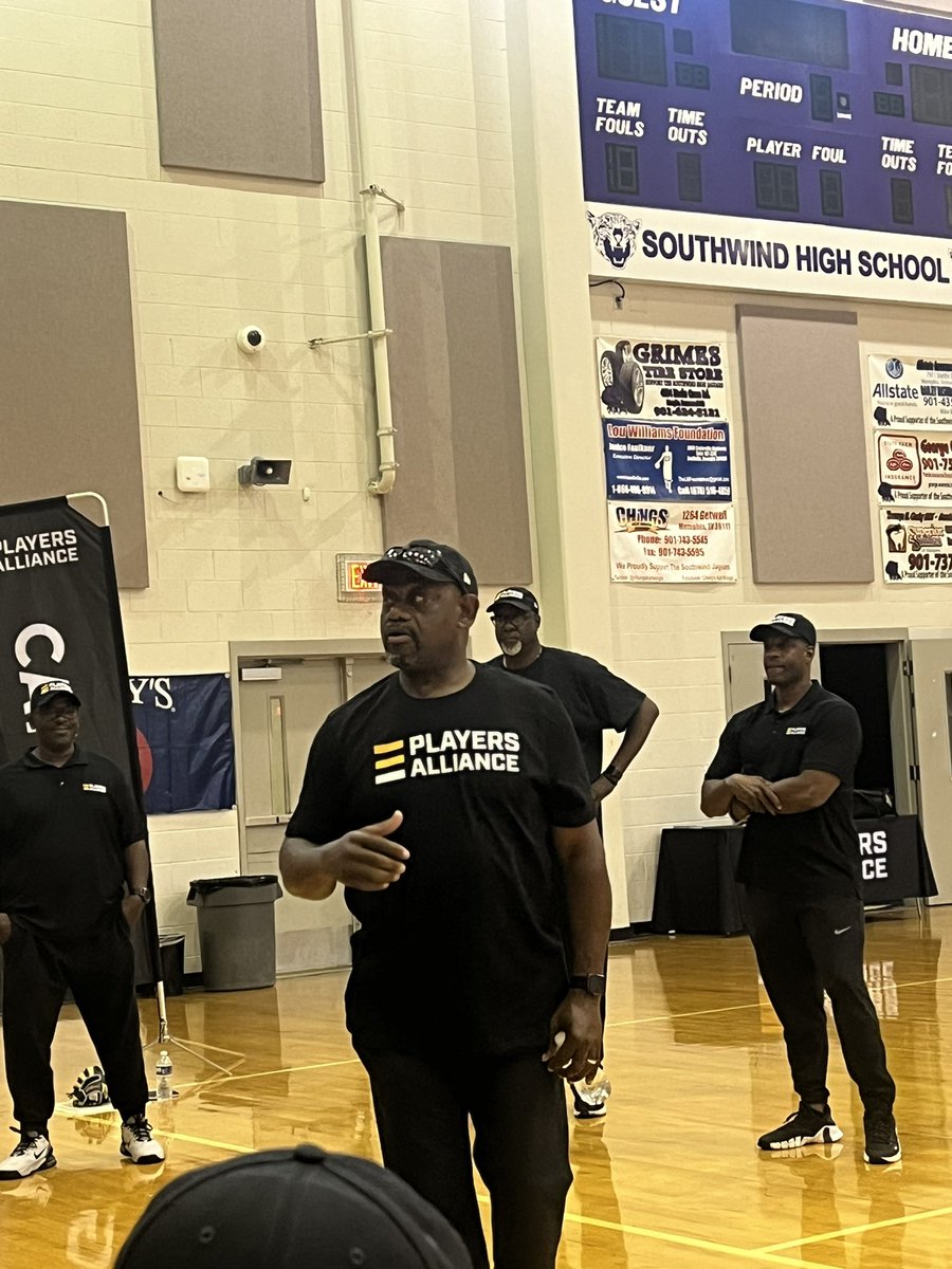 MemphisLLB's tweet image. Thank you @PlayersAlliance for selecting the city of Memphis to host 1 of 6 Coaches Intensive  sessions.  Special thanks to Principal John Bush &amp;amp; his Head Baseball Coach Josef Woody for hosting the two day event. 

News Alert: Major announcement coming soon. 
#MLLOneTeamOneDream