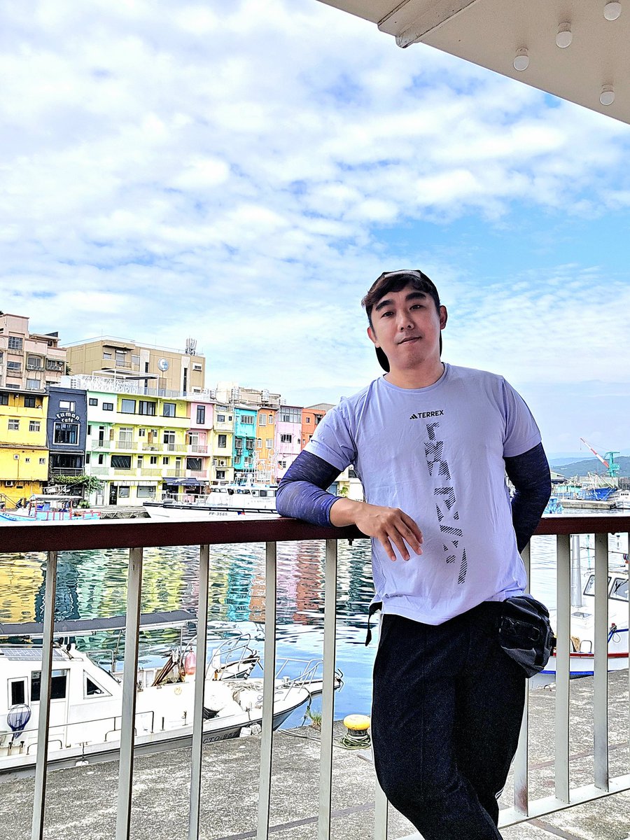 dicephere's tweet photo. me @ Taipei https://t.co/cxmnJMVoJw