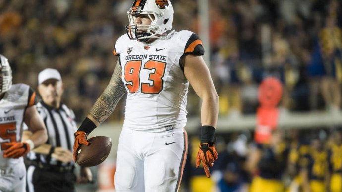 We are 93 days from Oregon State Football! 

#93 Mana Rosa was in Corvallis from 2009 - 2013. Rosa was on the team for 5 seasons. Played in over 30 games for the Beavs and his SR season he started all 13 games, &  had 49 total tackles while playing Defensive Tackle.
#GoBeavs