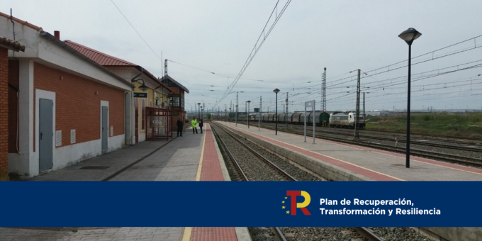 El @transportesgob invierte 28,8 M€ en la remodelación integral de la estación de Grisén, en Zaragoza.

🔹Mayor funcionalidad y operatividad.
🔹Mejoras en la circulación.
🔹Una explotación más eficiente.

#PlanDeRecuperación #NextGenerationEU
➡️planderecuperacion.gob.es/noticias/trans…