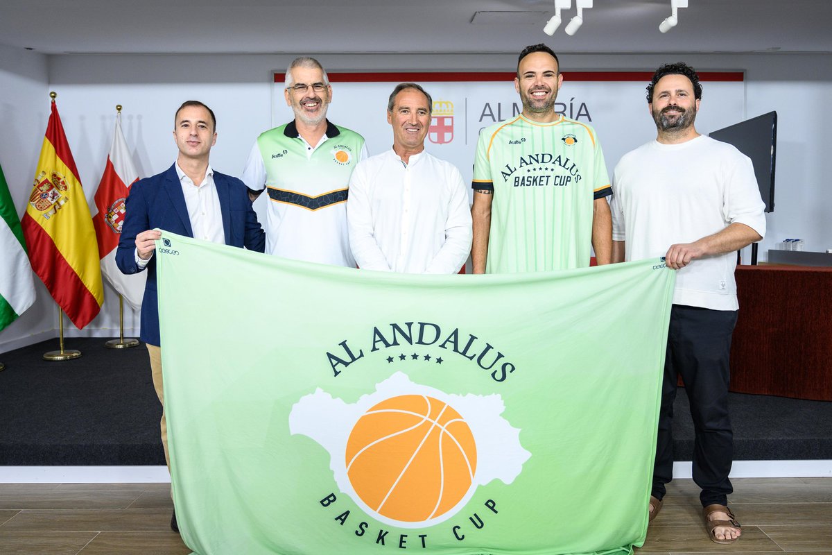 🏀 Almería acoge por vez primera el ‘Al Ándalus Basket Cup’, con más de 550 deportistas en el Toyo y la UAL. 👉 Una competición en la que van a participar hasta el domingo 48 equipos, de los que cinco son almerienses. #MásCapitalMásAlmería 🏴󠁧󠁢󠁥󠁮󠁧󠁿 #MeGustaAlmería♥️