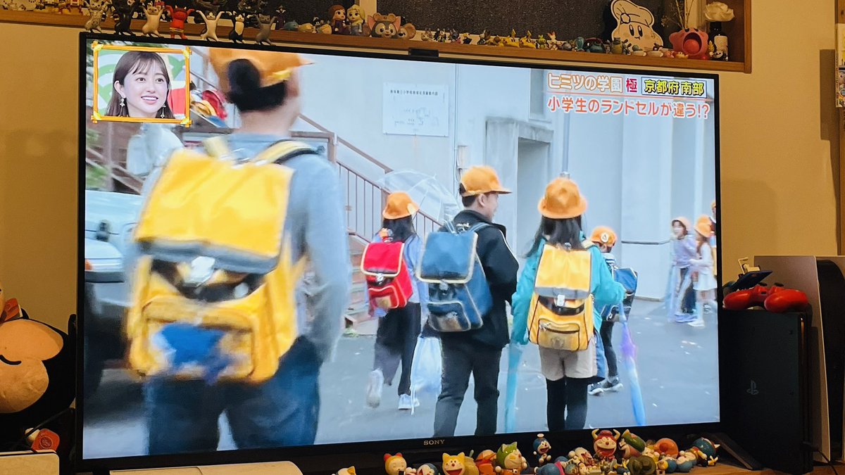 京都市内出身の私にはランリュックが衝撃やったし、逆に亀岡出身の旦那は転校生から借りたランドセルが背負いにくすぎて衝撃やったらしいｗ

 #ケンミンショー
