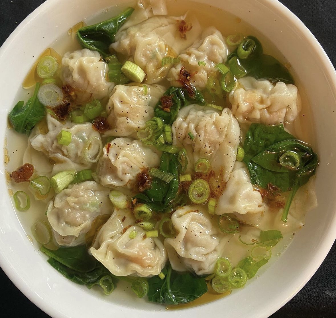 Pork and shrimps wontons dumplings soup 🍜 🥟🍤🦐🥟🍜🥬🌶️