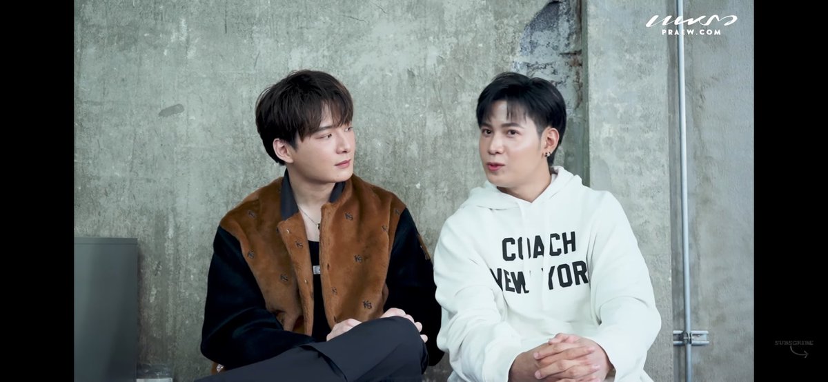 peraya_official's tweet photo. ตอนท้ายคือไม่ไหว มันอิ่มมันปริ่มมากจริงๆ 🥹

ขอบคุณ @Praewdaily สำหรับสัมภาษณ์ดีๆ ของพี่สิงและน้องคริสด้วยนะคะ 

ขอบคุณ @stjinx_maya @kristtps ที่รักษาความสัมพันธ์ดีๆ ที่มีให้กันเสมอ 🤟🏼🌀

https://t.co/SNyoZUT2My… 

#PraewTalkXKristSingto
#คริสสิงโต 

❤️🦁🐢🤍 https://t.co/qMjksVXOAD