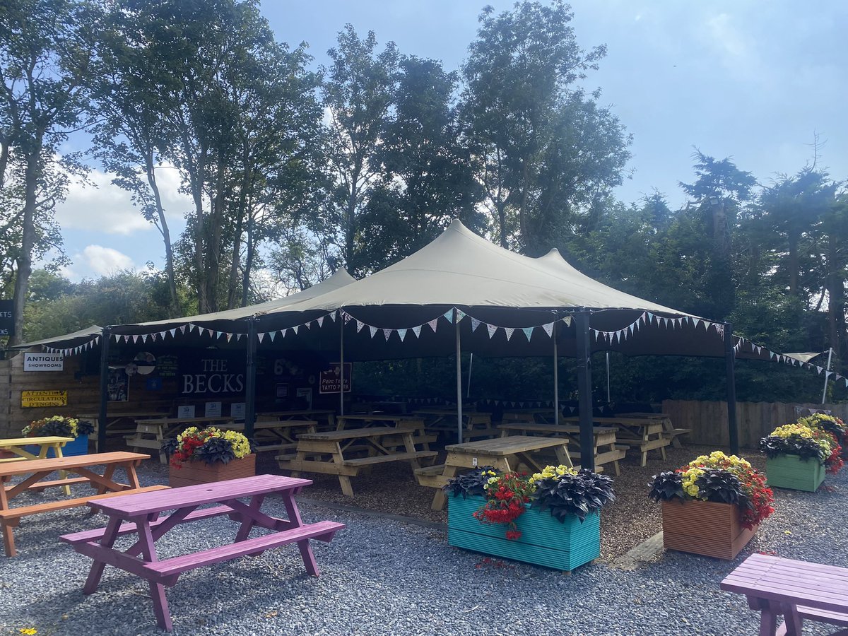 THEBECKS_'s tweet photo. Beer Garden - Bank holiday ready

#beergarden #bankholiday #livemusic #weddingday2  #countymeath https://t.co/DND1omatWO