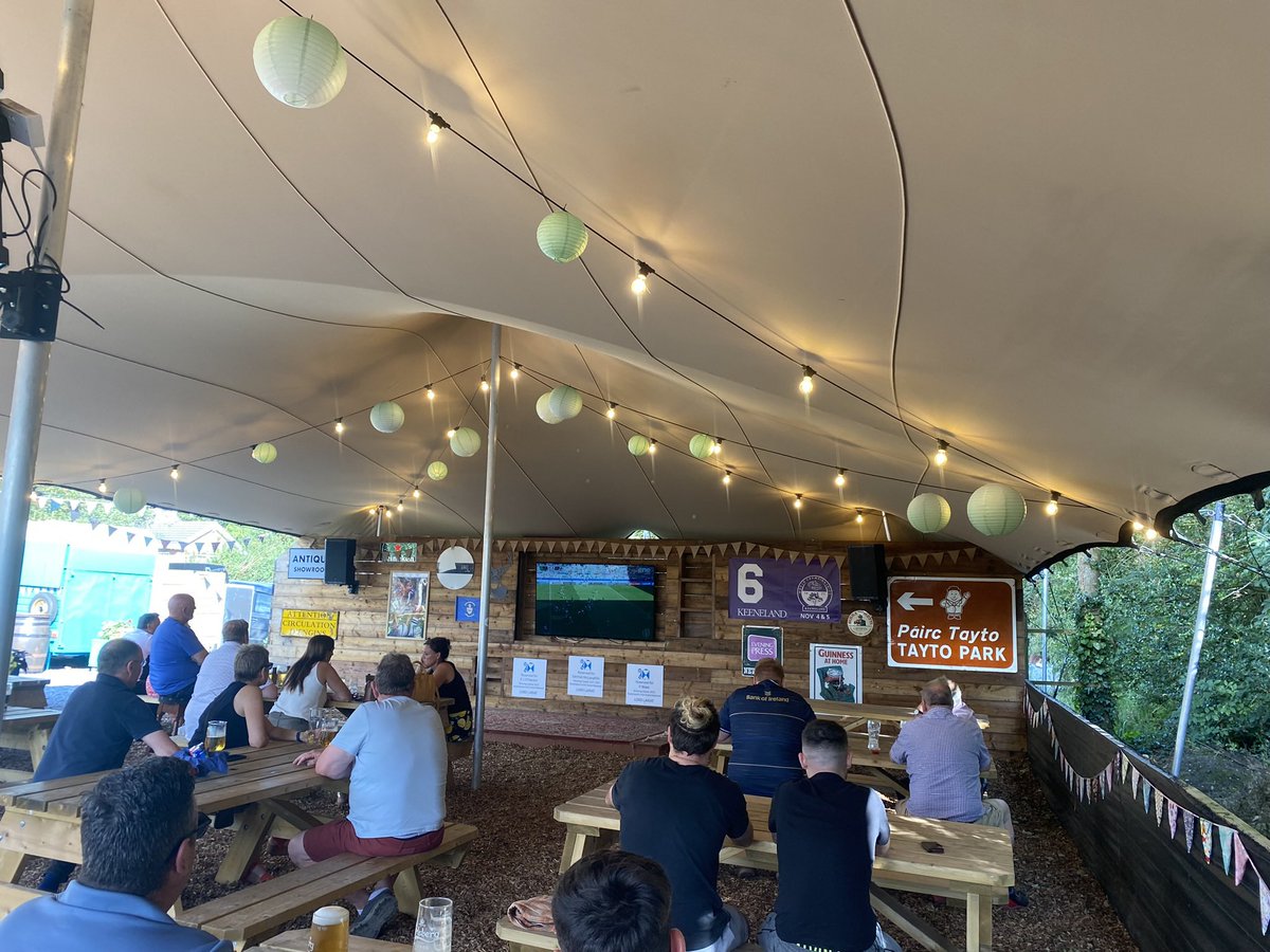 THEBECKS_'s tweet photo. Beer Garden - Bank holiday ready

#beergarden #bankholiday #livemusic #weddingday2  #countymeath https://t.co/DND1omatWO