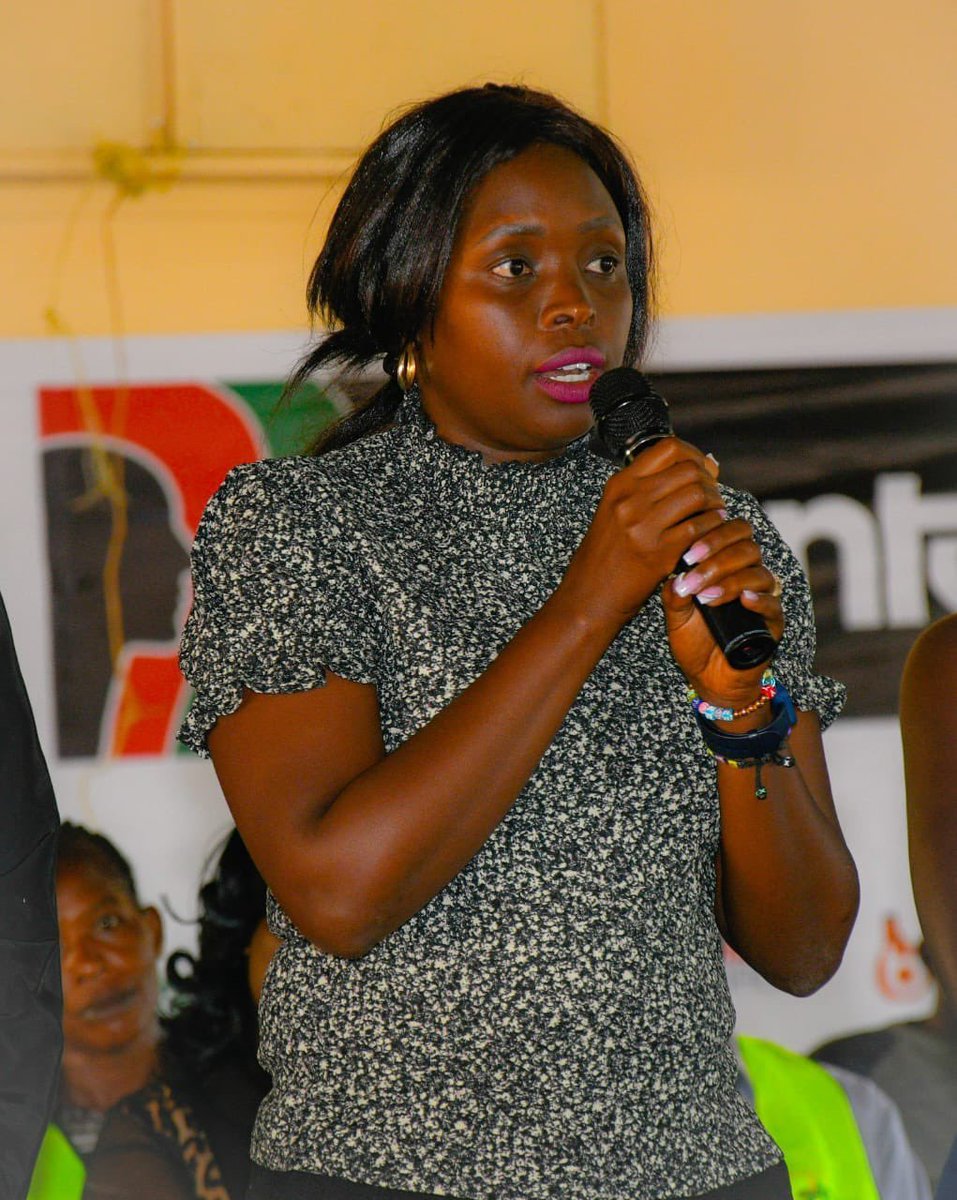 ArapTilingi's tweet photo. Big shout to @mentorthon  first lady @jeronoebony ,the success of this 5th #Mentorthon program is on her hands. Today is Elgeyo Marakwet, next is Baringo then Marsabit. The target is to mentor 25000 students and give them a bright future.
#payforward https://t.co/PidXsjeofB