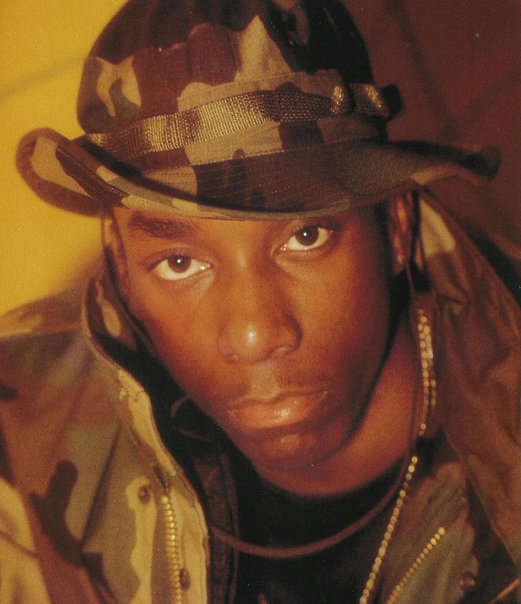 ilovehiphop_88's tweet image. Big L born on this day in 1974

#BigL 🎈🙏🏾