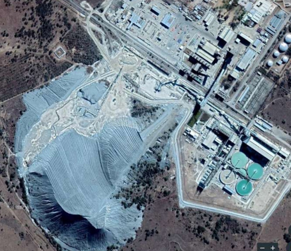 Mina de Anglogold Ashanti en South África. Imágenes: Google Earth. @susanamuhamad @AlvaroPardo8
¡En Jericó y el Suroeste antioqueño no nos merecemos nada semejante!. #JericóSinMinería #FueraAnglogold 👇