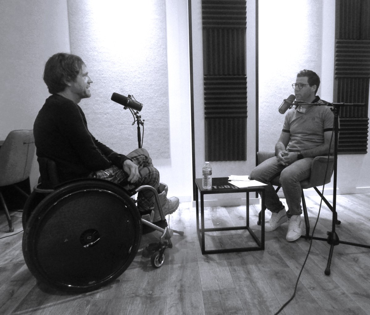 Hear, hear! Onze podcastreeks ‘Oog in Oog’ is terug met 2 gloednieuwe afleveringen! We praten met Els Lagrou en Marc Herremans over hoe zij omgaan met geld. 
👉 Spotify open.spotify.com/show/60XAb9Tgy…
👉 Apple podcasts.apple.com/us/podcast/oog…