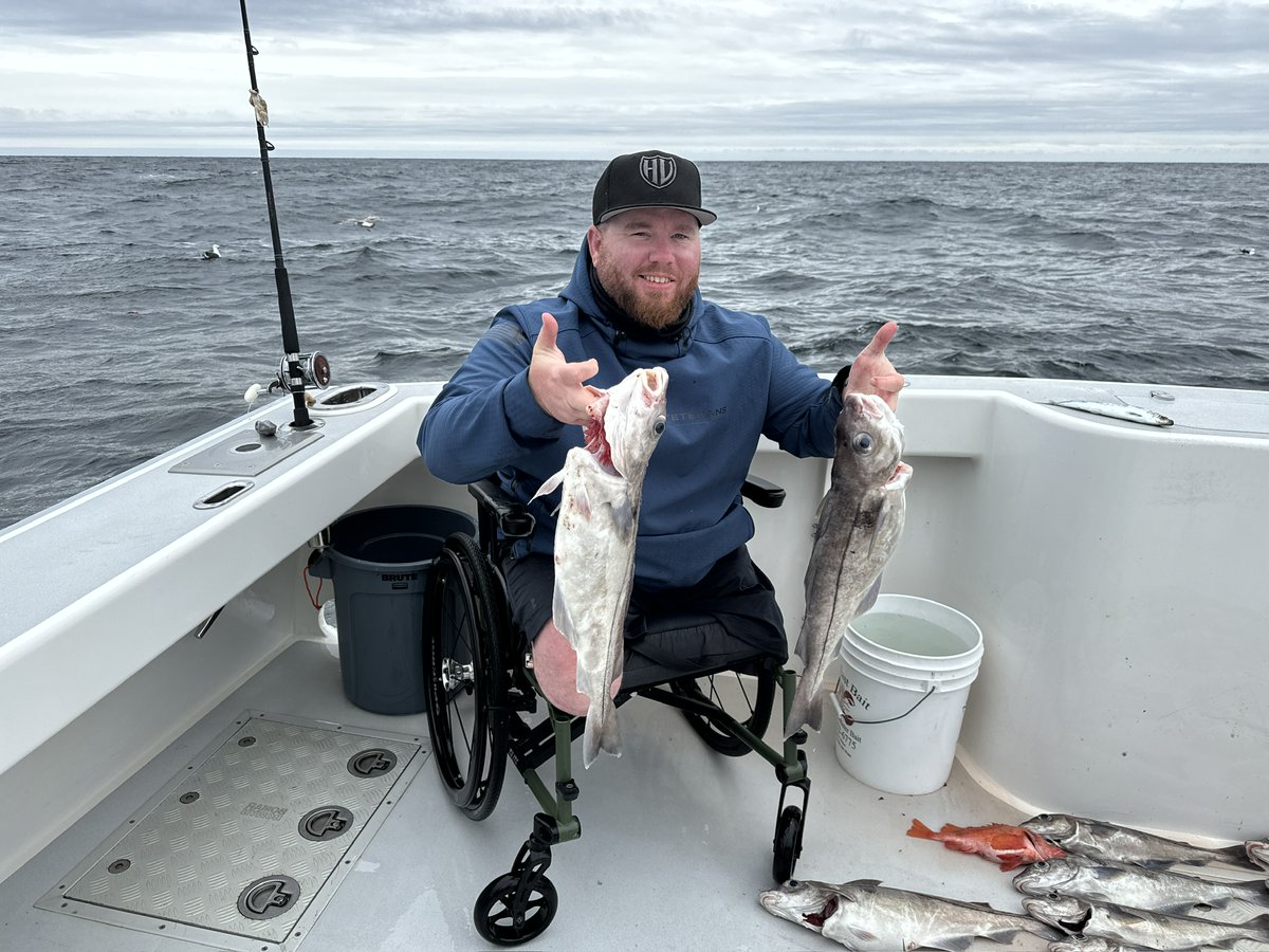 GarySiniseFound's tweet image. #HookinVeterans, a non-profit started by R.I.S.E. recipient Tyler Jeffries, is making waves by taking veterans deep sea fishing! Last week, our team sponsored a trip to Maine where the group enjoyed their time aboard "The Backstabber" with Captain Pete Speeches from Wicked Tuna.