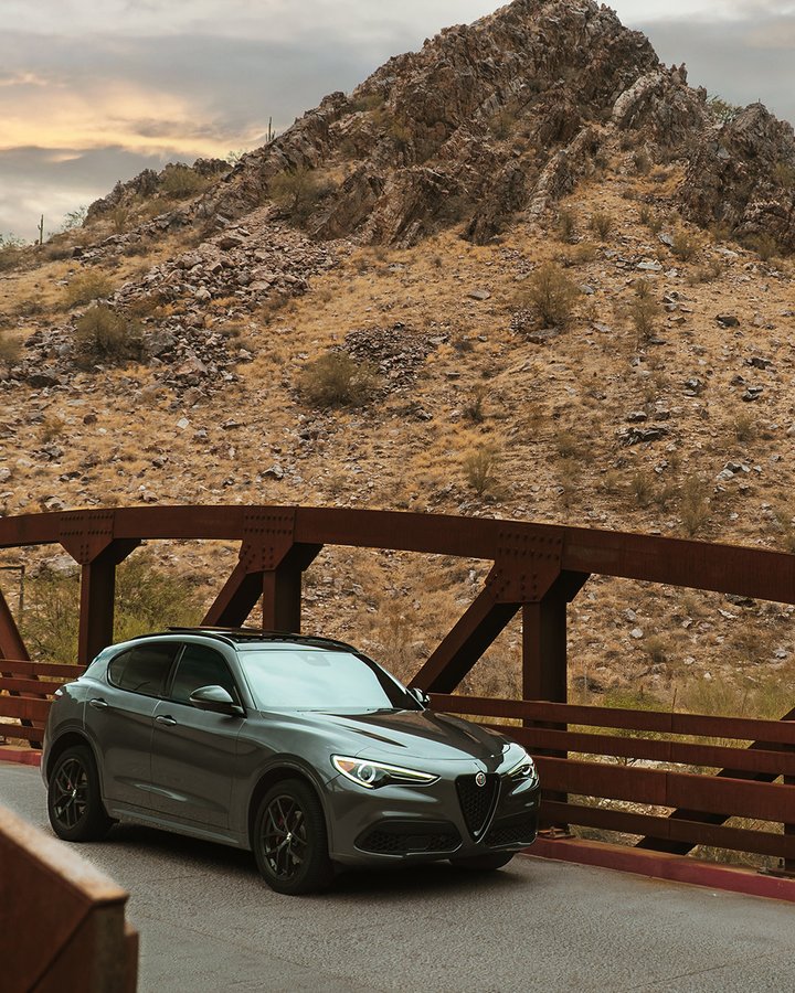 Couture takes on the countryside.

📸: Dylan C.