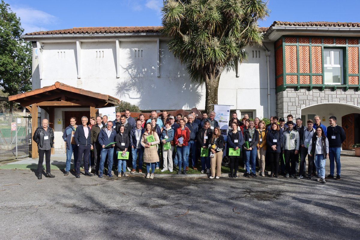 Retour en images 📸 | Séminaire <a href="/R4_Dairy/">Resilience for Dairy</a> 🐄
📅 Durant le mois d'avril
🇪🇸 En Espagne
Recherche de techniques résilientes et innovantes pour les élevages bovin laitier
✅ Conférence organisée par #Lorra S. Coop. avec Abere &amp; <a href="/Lursail/">Lursail S.L.</a> 
✅ Visites d'exploitations du Pays basque 👍