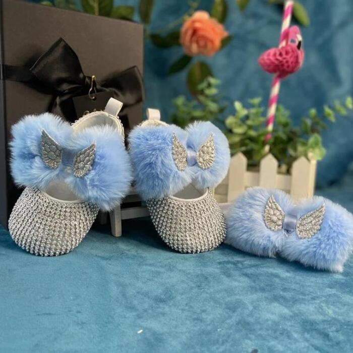 Purbat_web's tweet photo. Stunning Baby Shower Luxury Faux Fur Newborn Shoes

These adorable newborn booties are the perfect gift for any baby shower, crafted with soft, breathable fabric that ensures comfort for the most delicate of feet.
Read: https://t.co/n9FTyODWZy
#NewbornShoes #ShowerLuxuryShoes https://t.co/cAiLVECgmq