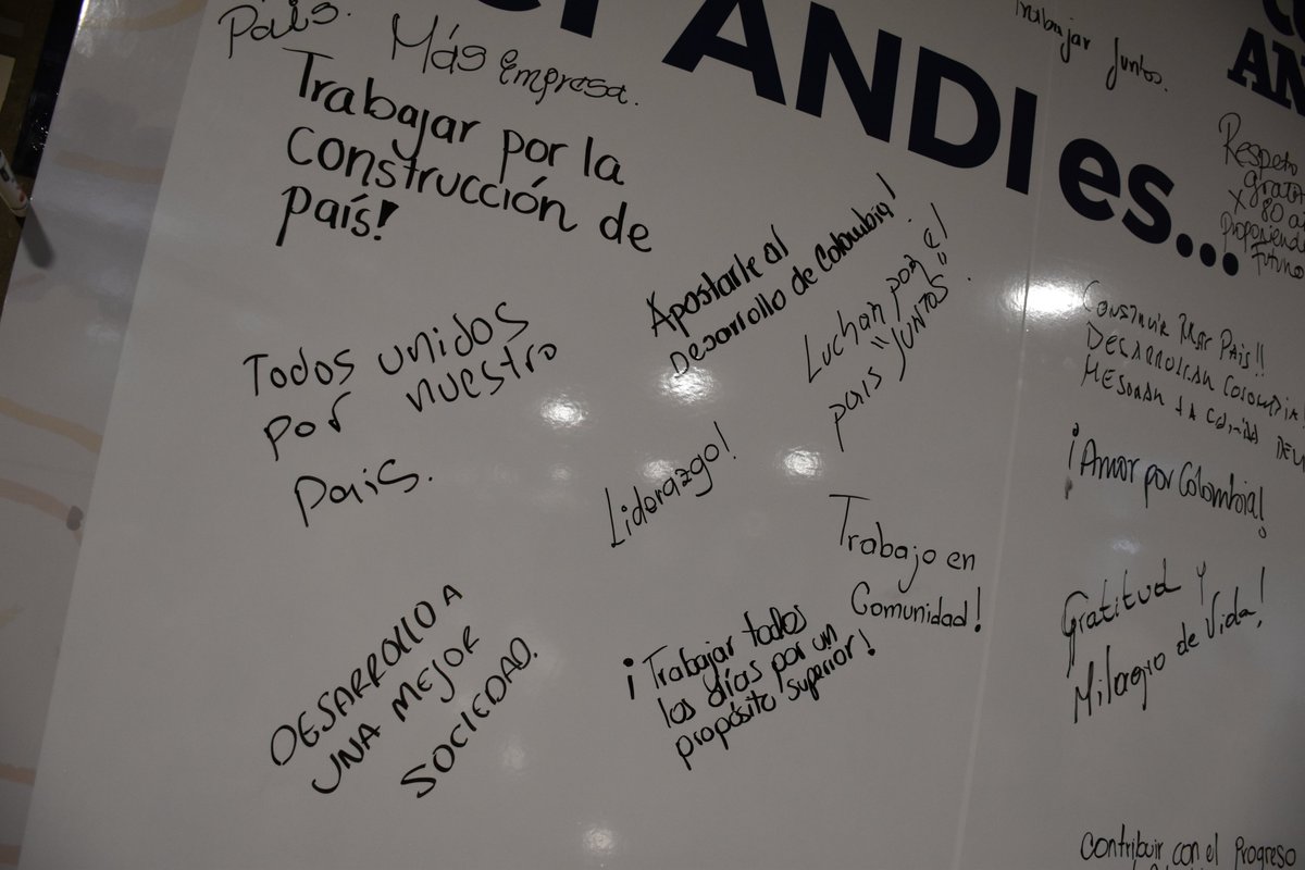 ANDI_Antioquia's tweet photo. #SerANDIEs | En nuestra #XLVIIAsambleaAntioquia, le preguntamos a los empresarios y aliados qué significa para ellos #SerANDI 😊
⭐️Progreso ⭐️Gratitud ⭐️Desarrollo ⭐️Construcción ⭐️Amor por Colombia
¿Y para ti? 🗣️ ¡Cuéntanos en los comentarios! 👇 https://t.co/BfKRxpIo10