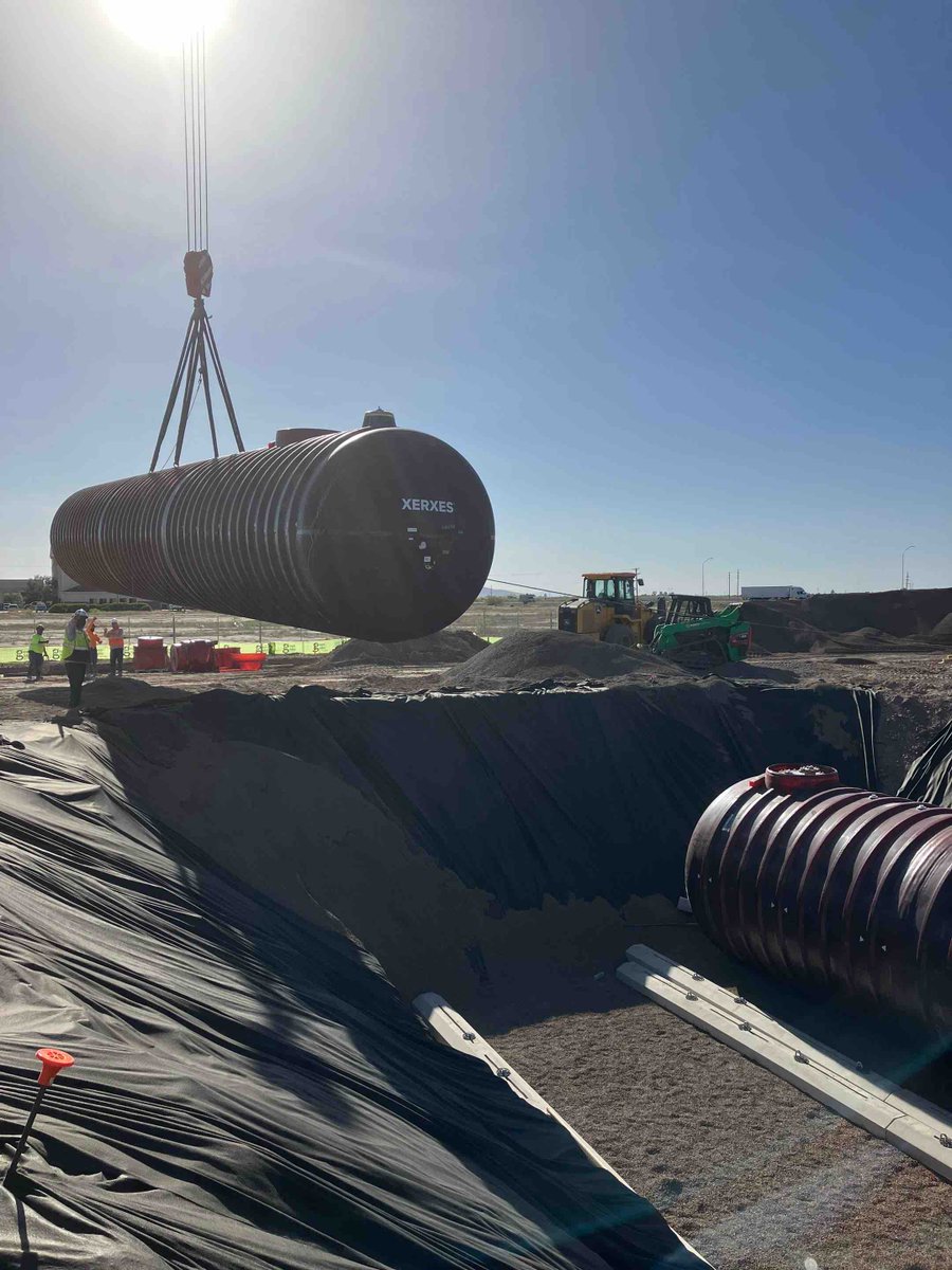 D_H_United's tweet image. On #tanksetthursday we like to feature unique or interesting tank installations. For this week, we have an install of two large 40,000 gallon tanks. Nice job team! #dhunited #installation #fuelsystem