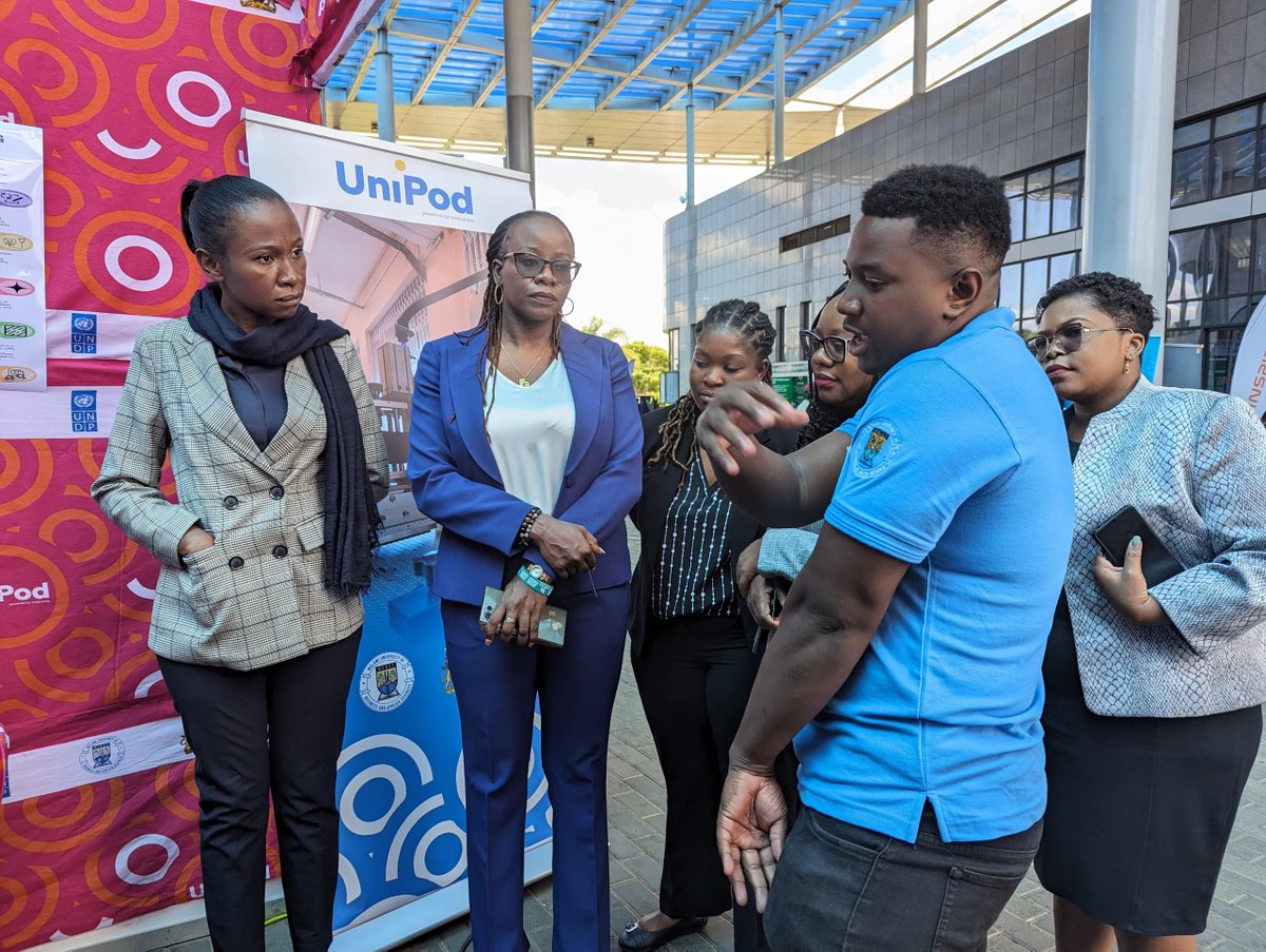 UnipodMalawi's tweet photo. The UniPod team dazzled at the BICC on 30th April 2024, Presenting Technological solutions for filament Extruders and 3D scanning machines. The showcased innovations include the PalmPOS System and AI-powered Crop Disease detection tool. 🌍🌟#UniPod #innovation #STEM #futureTech https://t.co/8hEz1wdHjz