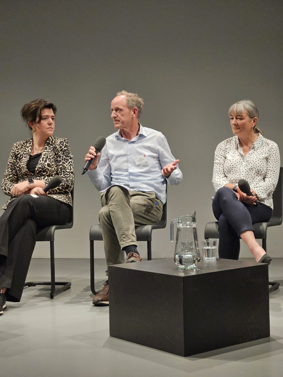 POLISnetwork's tweet photo. 🔴Round4️⃣is here!
It's time for a final panel discussion, focused on the secret ingredient of successful #MobilitySystems: people!🤝
💡With expert insights from five #MobilityLeaders, we'll find out how to make #SustainableMobility work for 𝙖𝙡𝙡 citizens🌱
#ChangeOnTheMove https://t.co/hWIeX7zD9Z