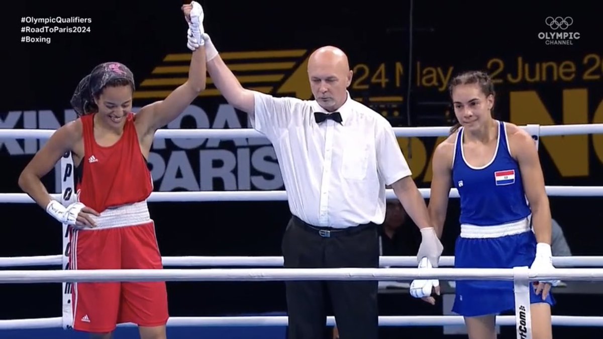 marine_fatou's tweet photo. Première victoire du Mali au tournoi de qualification olympique ! Prochain combat le 01/06 ! 

Merci pour la force et le soutien ! 

Encore deux combats pour obtenir la qualification olympique et devenir la première boxeuse malienne qualifiée aux #JOParis2024🇫🇷

#AboraMalila🇲🇱 https://t.co/q8pg9VysNF